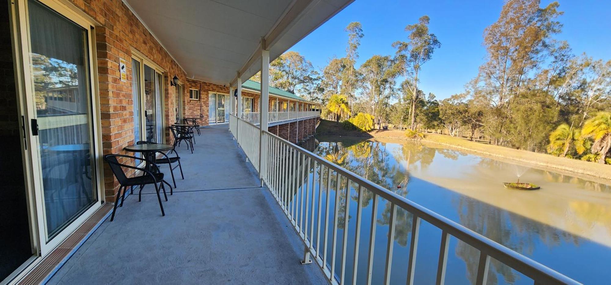 Golf Club Motor Inn Wingham Exterior foto